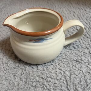 Noritake China Stoneware Raindance Gravy Bowl Pourer Pitcher Gravy Boat Handle